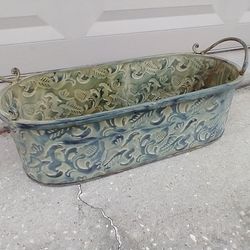 Oval Metal Basket With Handles