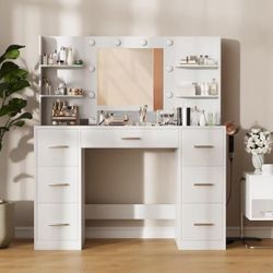 ❤️ Vanity Desk with Mirror, LED Lights and Power makeup  (White) 