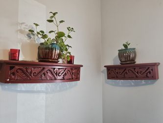 Set of floating Shelves