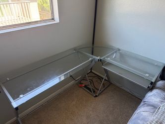 Large Glass L-Shaped Desk – Reversible Corner