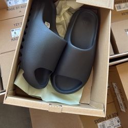 Adidas Yeezy Slide Onyx 