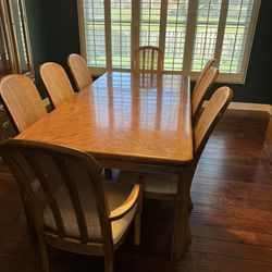 Full Dining Room Set with Hutch