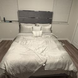 Queen Size bed