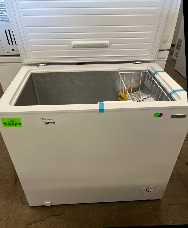 Vissani MDCF7WH 7 cu. ft. Manual Defrost Chest Freezer 2F for Sale in