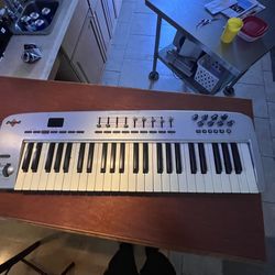 Used M-Audio Oxygen 49 Key MIDI Controller 