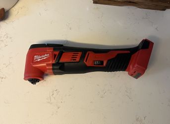 Milwaukee M18 Multitool No Bateria Tool Only $70 Firme Precio