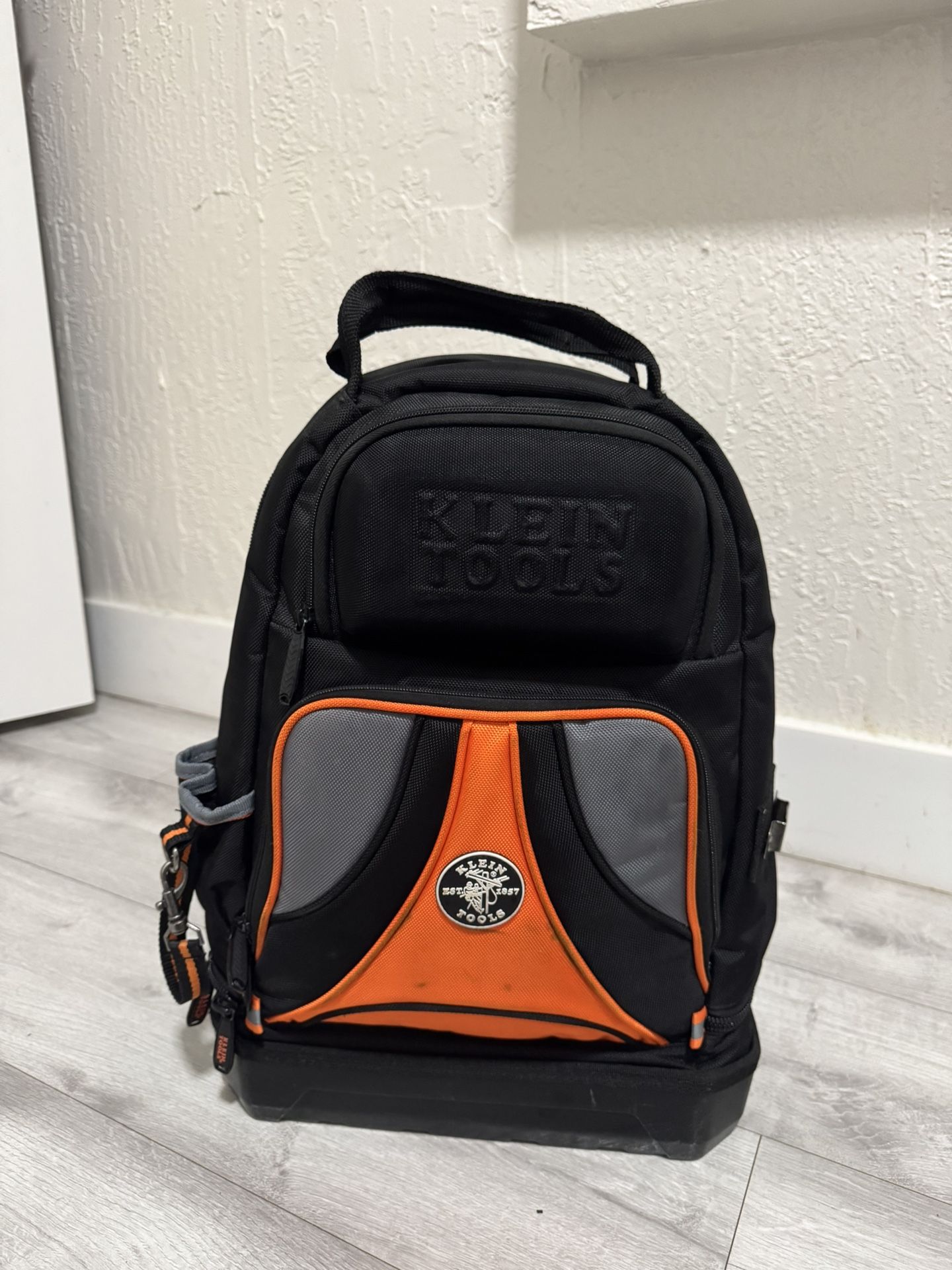 Klein Tools Backpack + 2 husky Box For Fastener