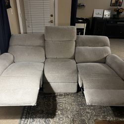 3-Seat Power Reclining Sofa w/ USB Charging – Excellent Condition