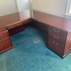Solid Wood Office Desk - Great Condition 