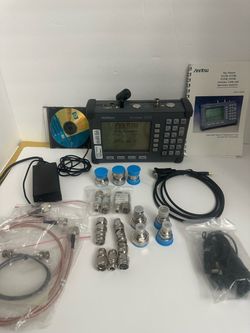 Anritsu Site Master S331B, a handheld cable, antenna, and spectrum analyzer