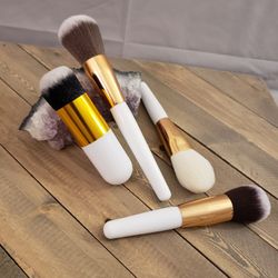 Makeup Brushes Set - Brand New