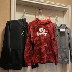 Nike SB And Jordan Therma-fit Pull Over Hoodie Excellent Condition Size L Or 14-16