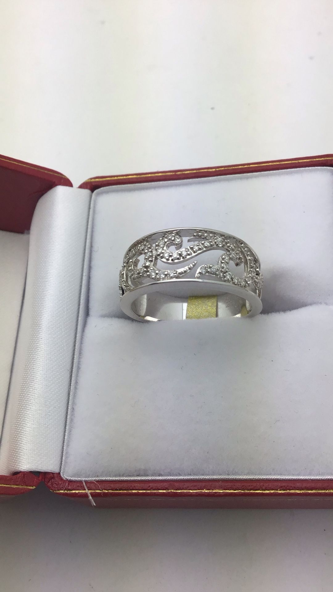 14k White Gold Diamond Fashion Ring Size 7