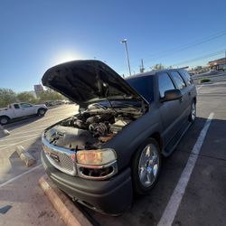 2001 GMC Yukon PART OUT