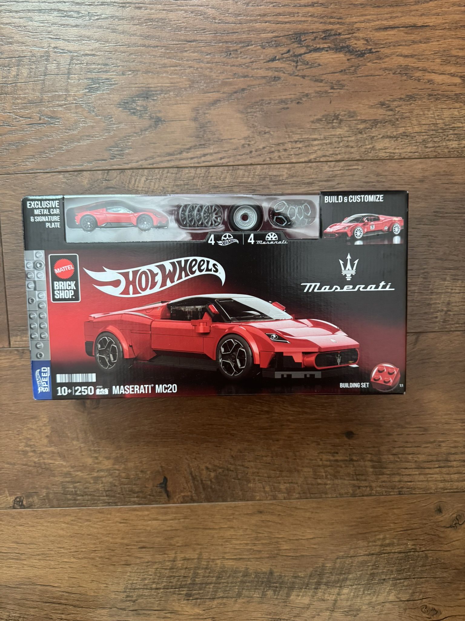 Hot Wheels x Mattel Brick 250 PC Maserati