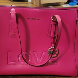 Beautiful Michael Kors Bag For Valentine's  Day