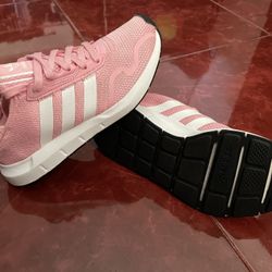 Girls shoes Adidas size 4