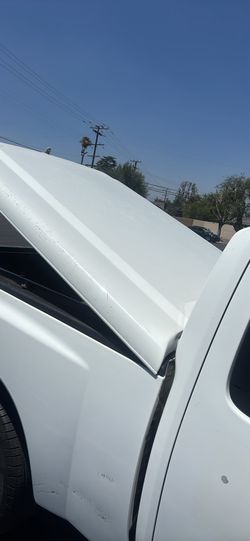 Truck bed cover