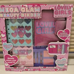 Brand New - Mega Glam Beauty Blend