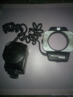 Nikon Macro Speed Light SB29-s