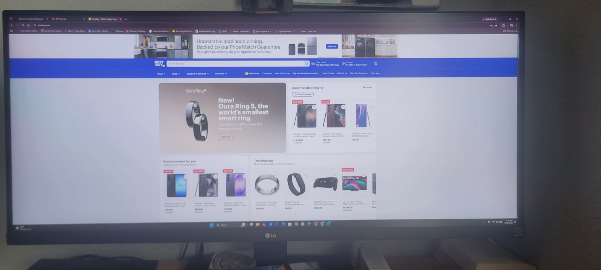 32 inch LG monitor