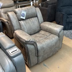 Single Recliner 