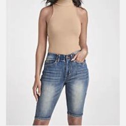 Venus Bermuda Jean Shorts Womens 4 Elastic Waistband Medium Wash V221024
