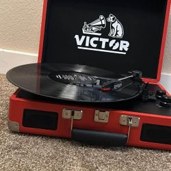 Victor Bluetooth Portable Turntable (Brand New)