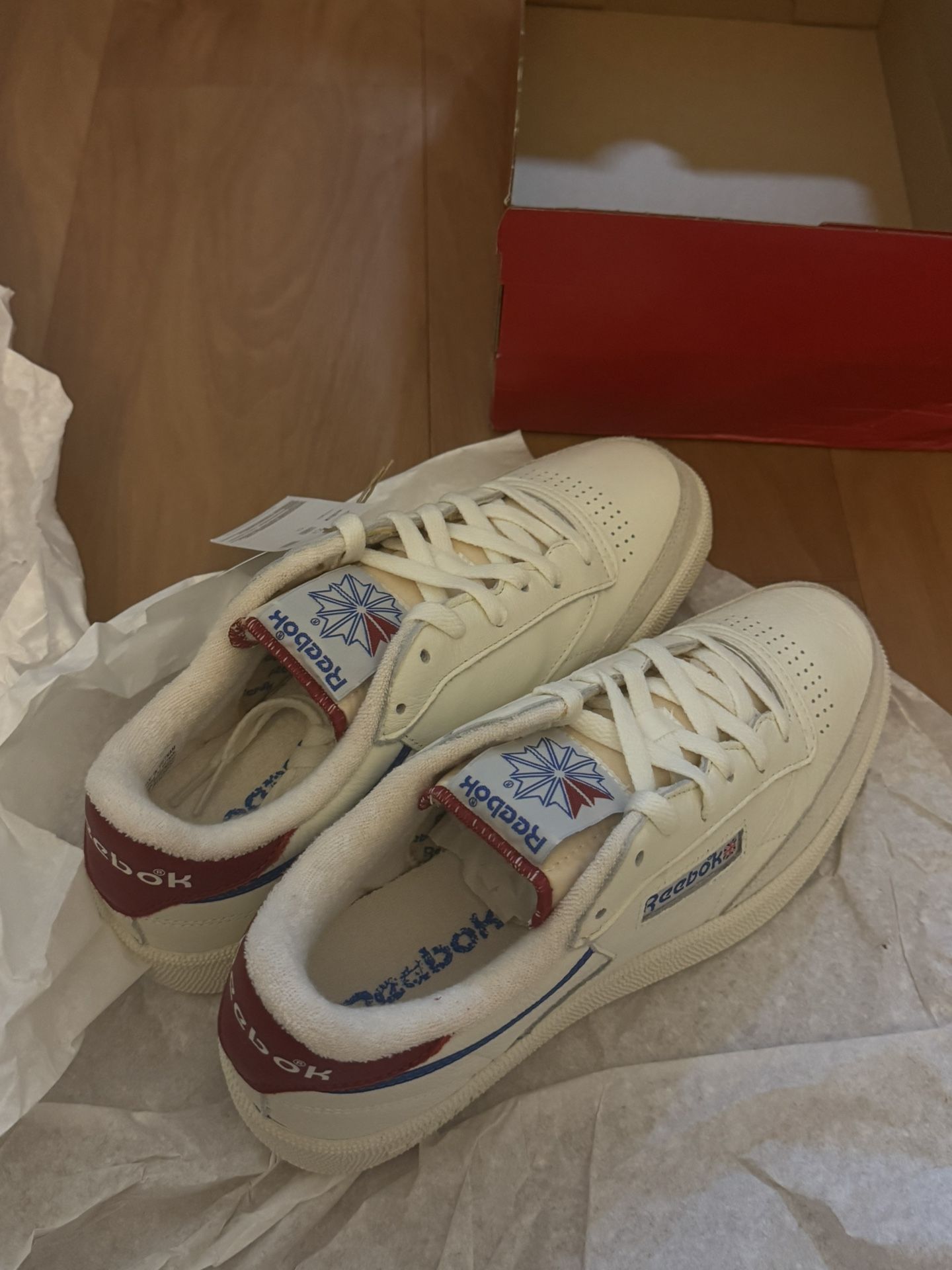 Brand New Reebok Tennis Shoes M 8 / W 9.5