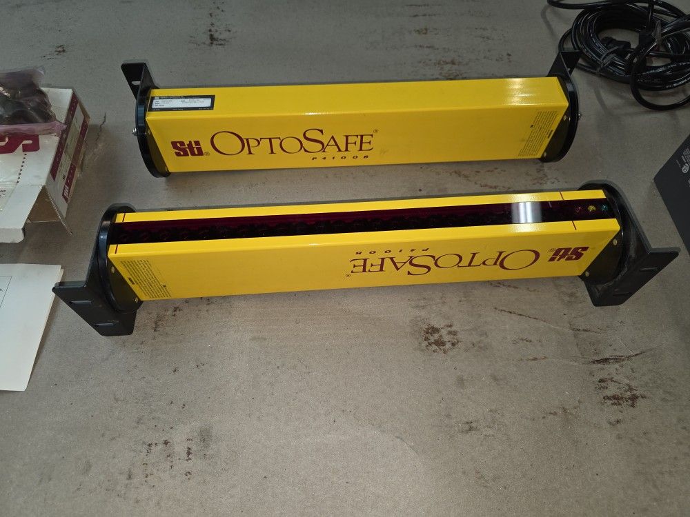 STI OptoSafe P4100B Light Curtain System – New Old Stock, Complete Set
Price:
💲1,100 OBO