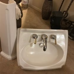 Bathroom Sink With Faucet And Hardware