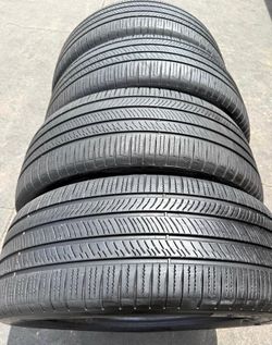 275 50 22 Pirelli I'm selling this set of tires with 80% life left on all 4