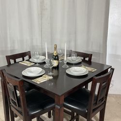High Dining Table & 4 Chairs / Mesa Comedor Alto Y 4 Sillas