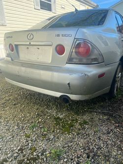 2002 Lexus IS