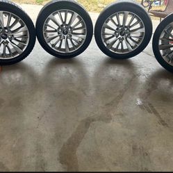 Infiniti wheels and tires  18x7.5 wheels