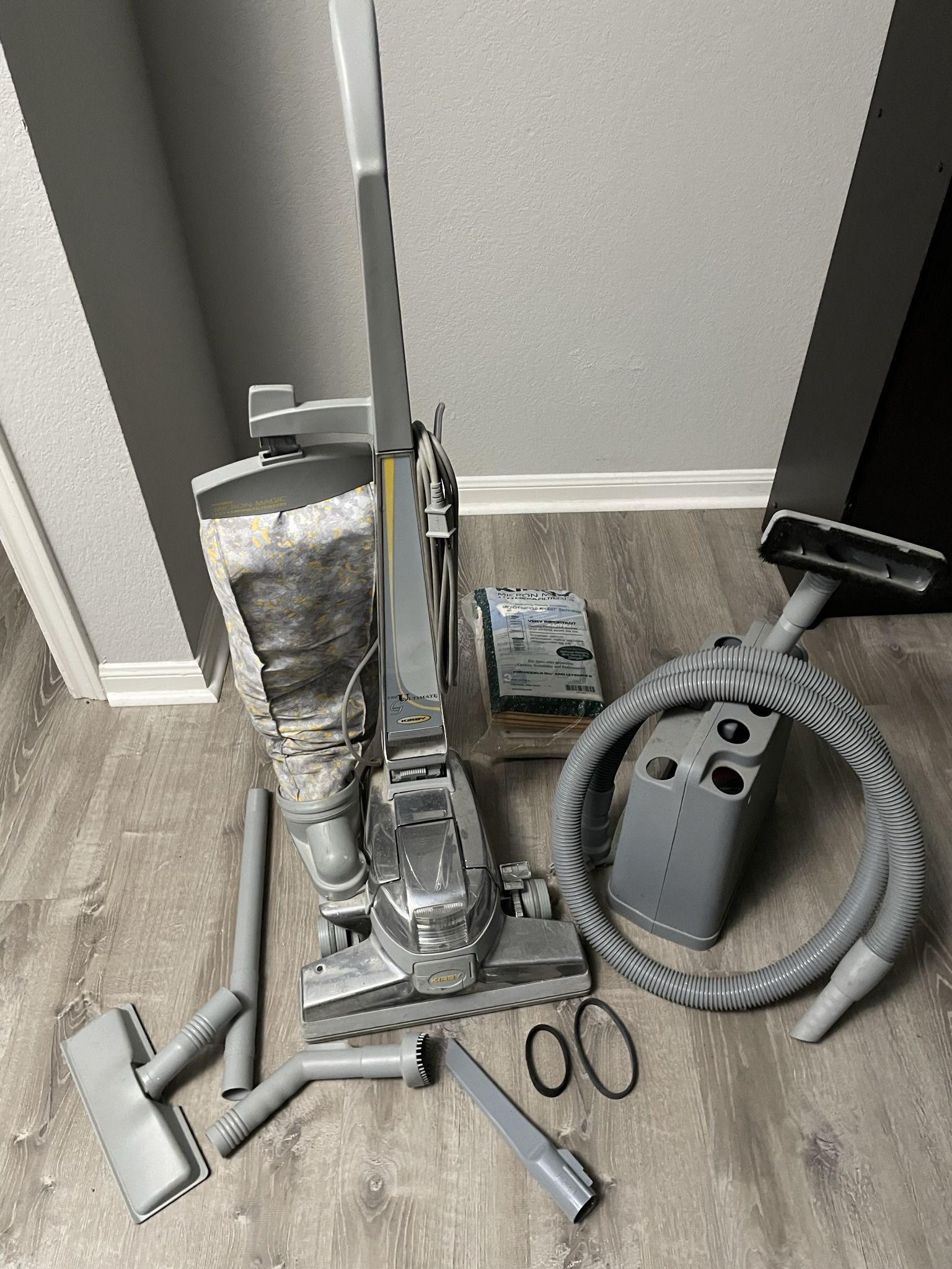 Kirby Vacuum Model G7D