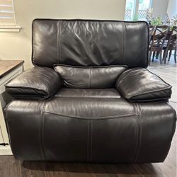 Brown Leather Sofia Furniture Set