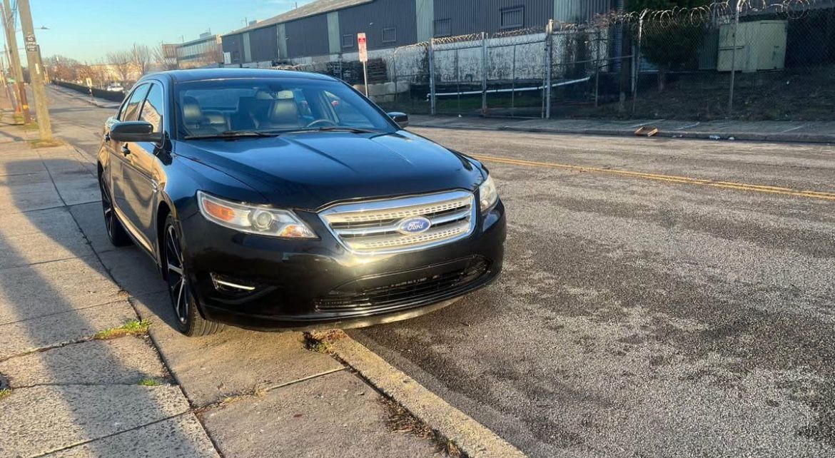 2014 Ford Taurus