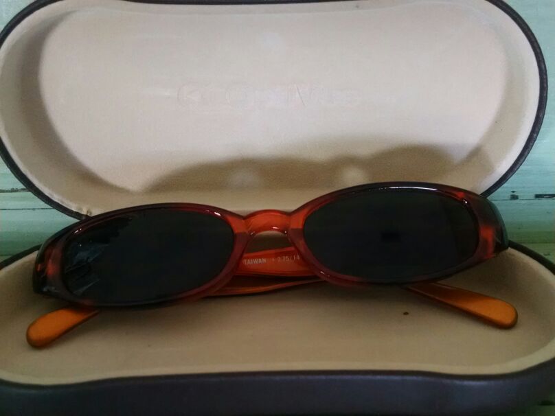 Reading sunglasses/glasses Optiview