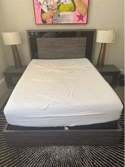 Entire Queen Bedroom Set