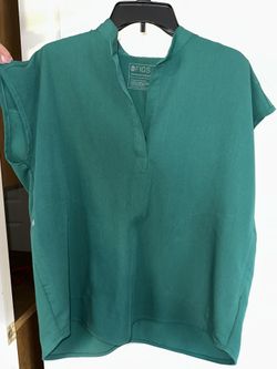 Figs Women’s Top