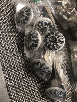 Drawer knobs