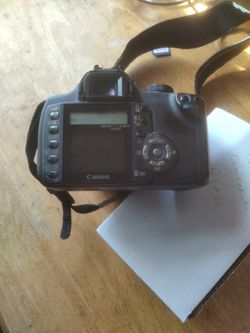 Canon XT Digital SLR Camera with Lens & Battery 