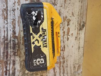DeWalt 20 V XR 8 AH Used battery 🔋