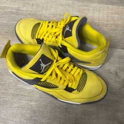2021 Air Jordan 4 Retro 'Lightning' 2021