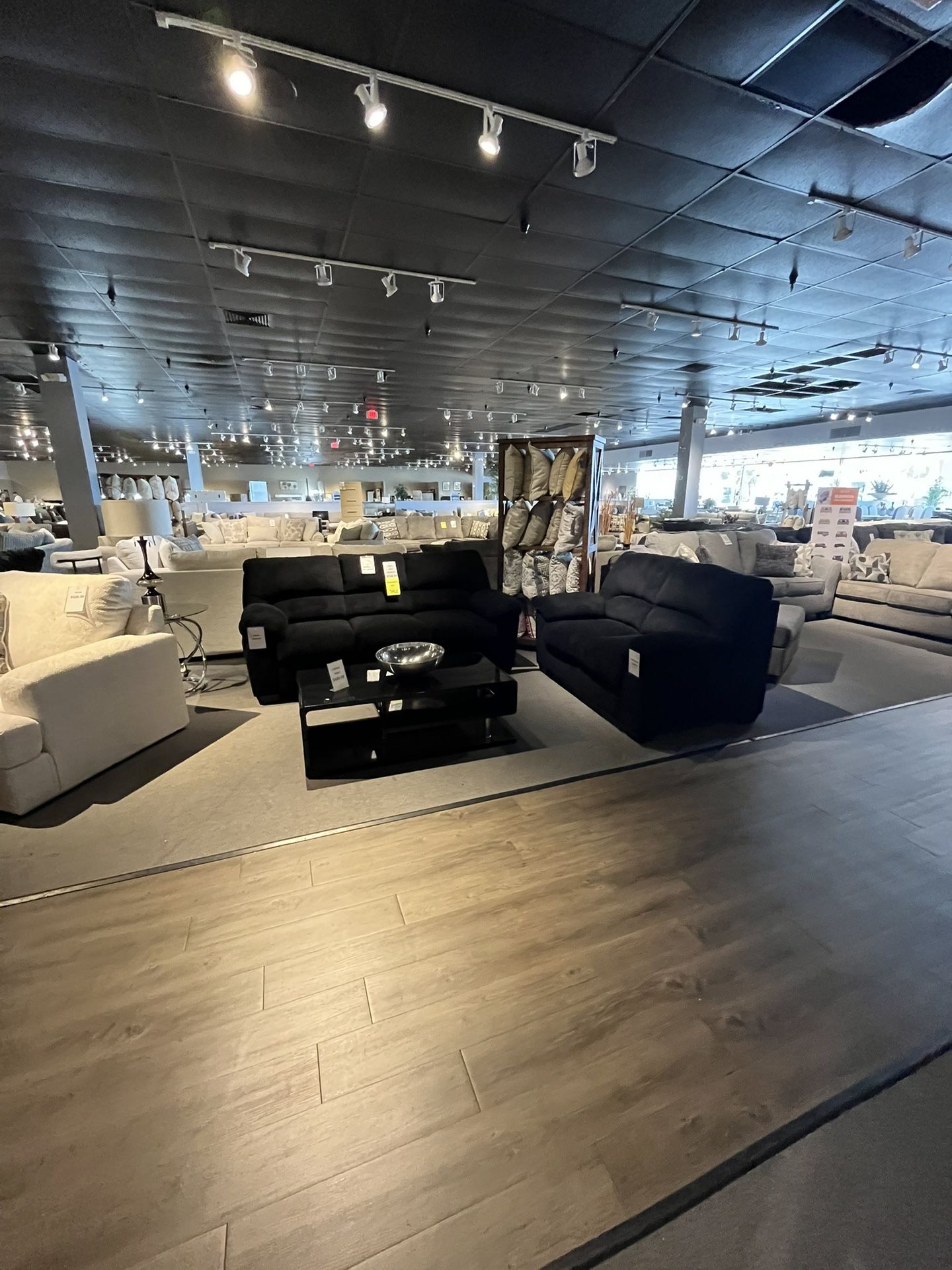 Black Couch And Loveseat 