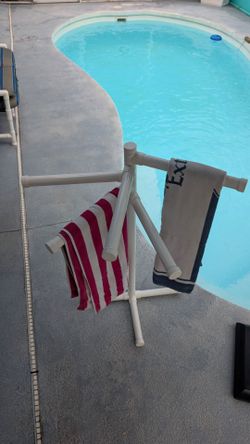 Pool or boat towel rack