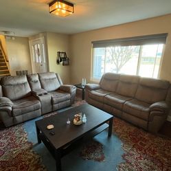 Matching Reclining Sofa Set — Great Condition
