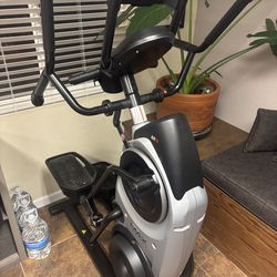 BowFlex Max Trainer M6
