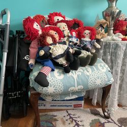 Collection Of Raggedy Ann/Raggedy Andy Dolls